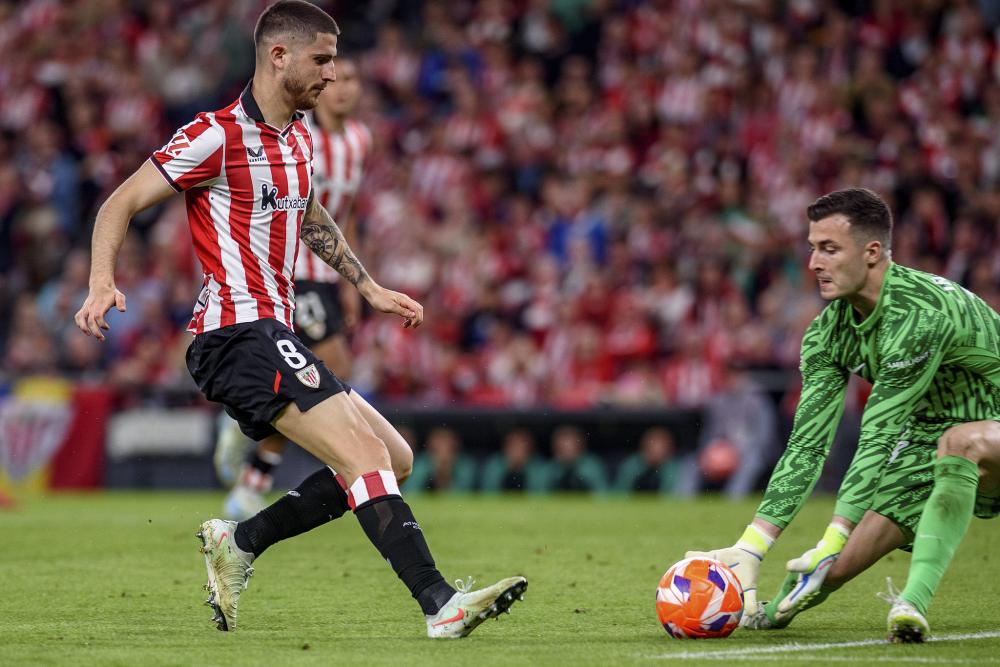 新掌门刚接手成都蓉城俱乐部，就有望收到三份惊喜大礼，引发热议