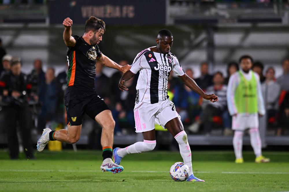 客战多特蒙德贡献帽子戏法+绝平，昂达夫当选全场最佳球员